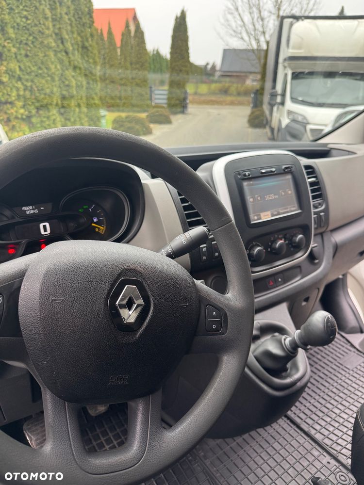 Renault Trafic - 12