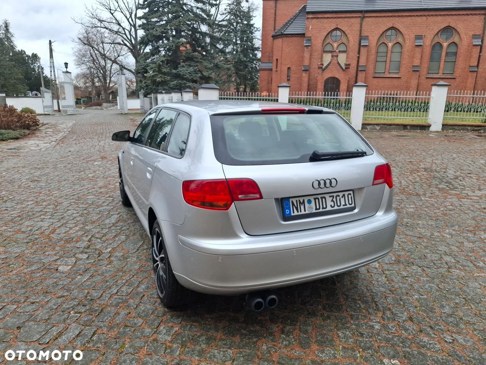Audi A3 Sportback 1.4 TFSI Attraction - 6