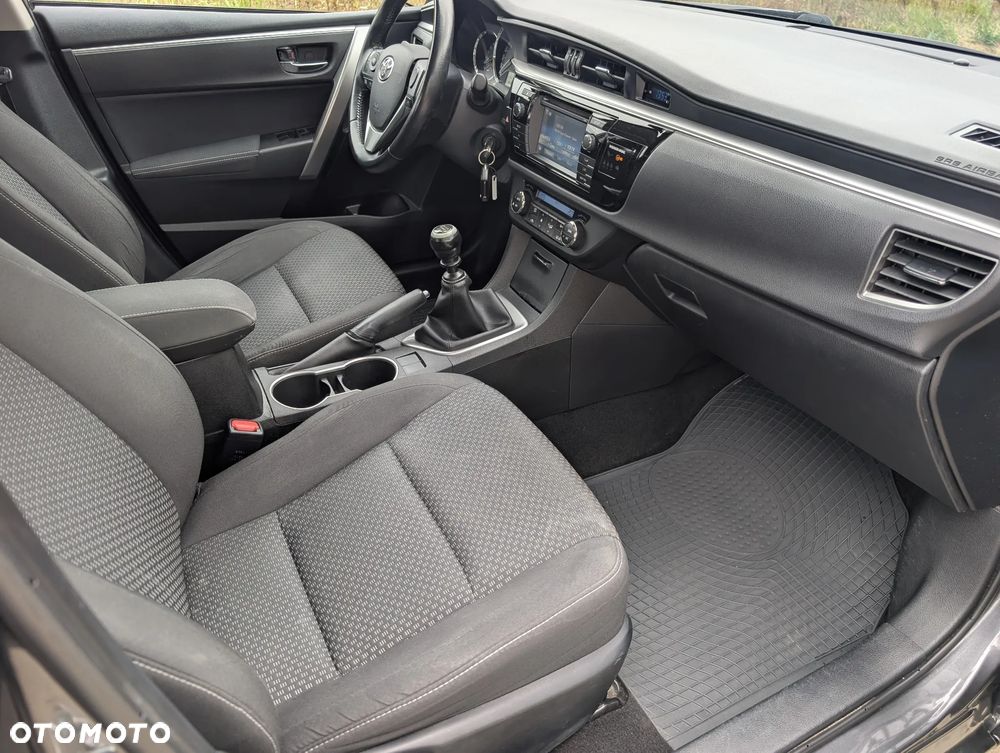 Toyota Corolla 1.6 Comfort - 21