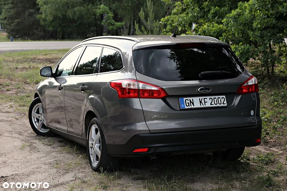 Ford Focus 1.6 TDCi DPF Titanium - 11
