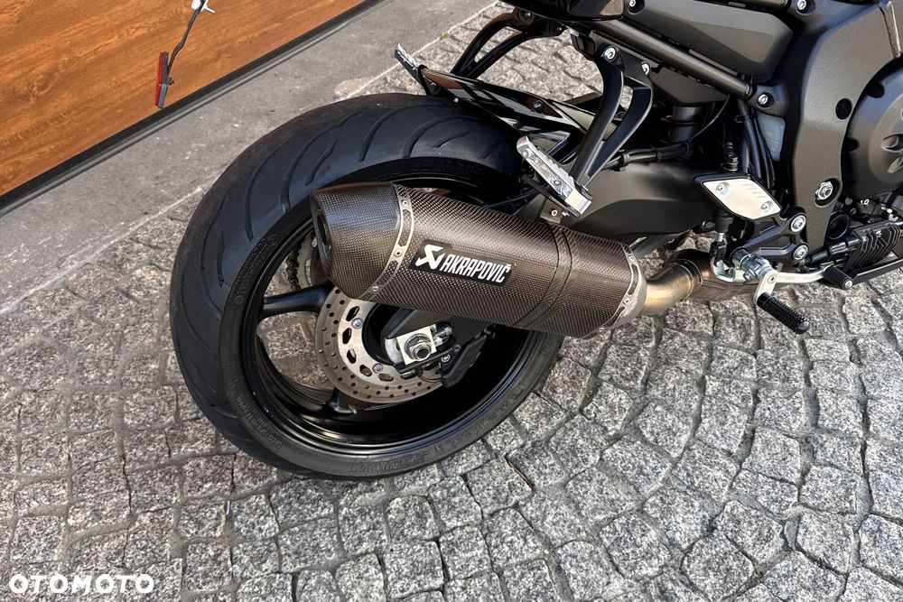 Yamaha FZ8 - 9