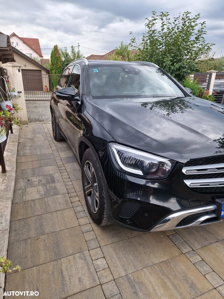Mercedes-Benz GLC 200 4MATIC - 2