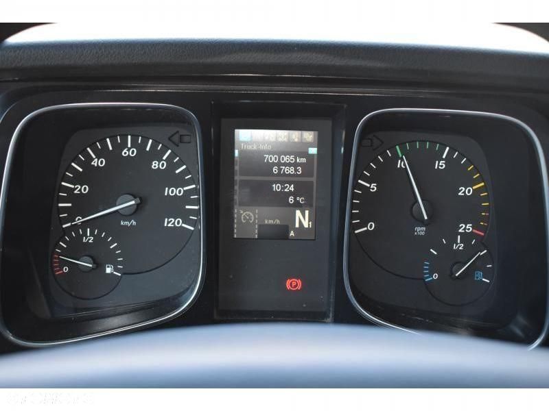 Mercedes-Benz Actros - 11