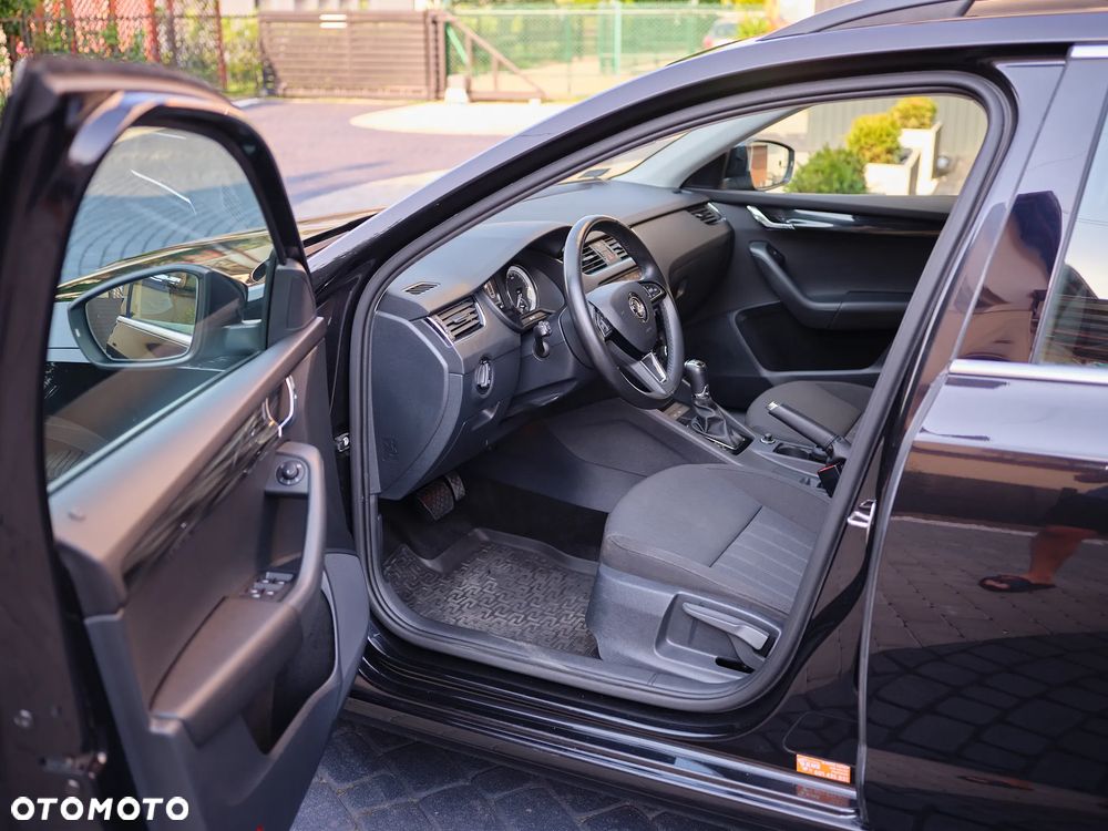 Skoda Octavia 1.5 TSI ACT Style DSG - 20