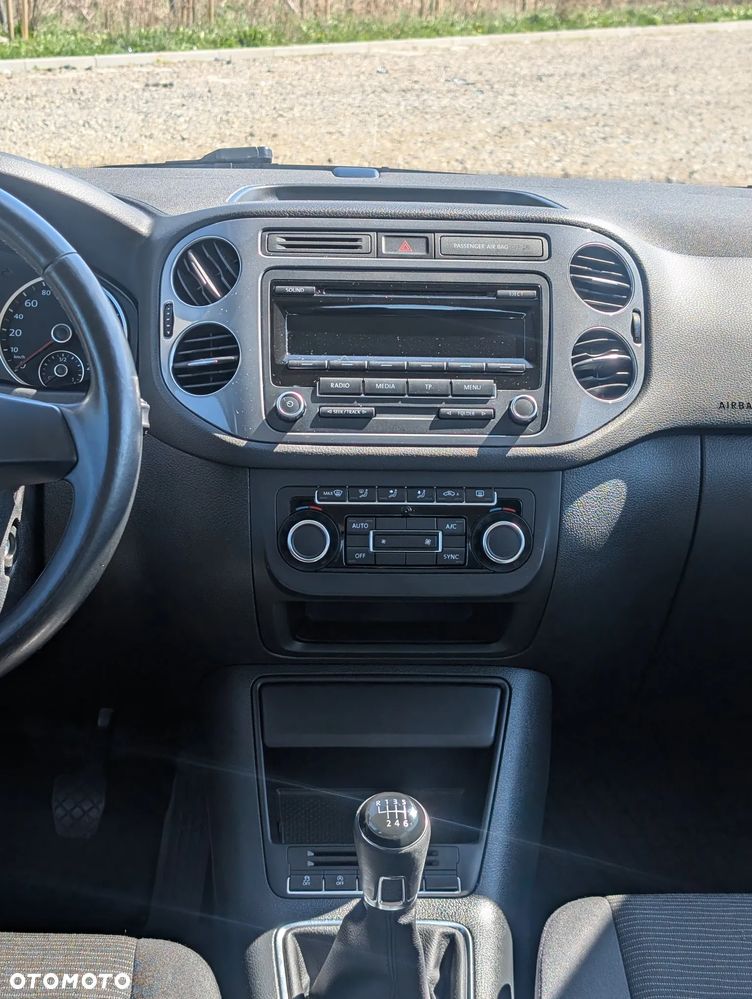 Volkswagen Tiguan 1.4 TSI Perfectline - 9