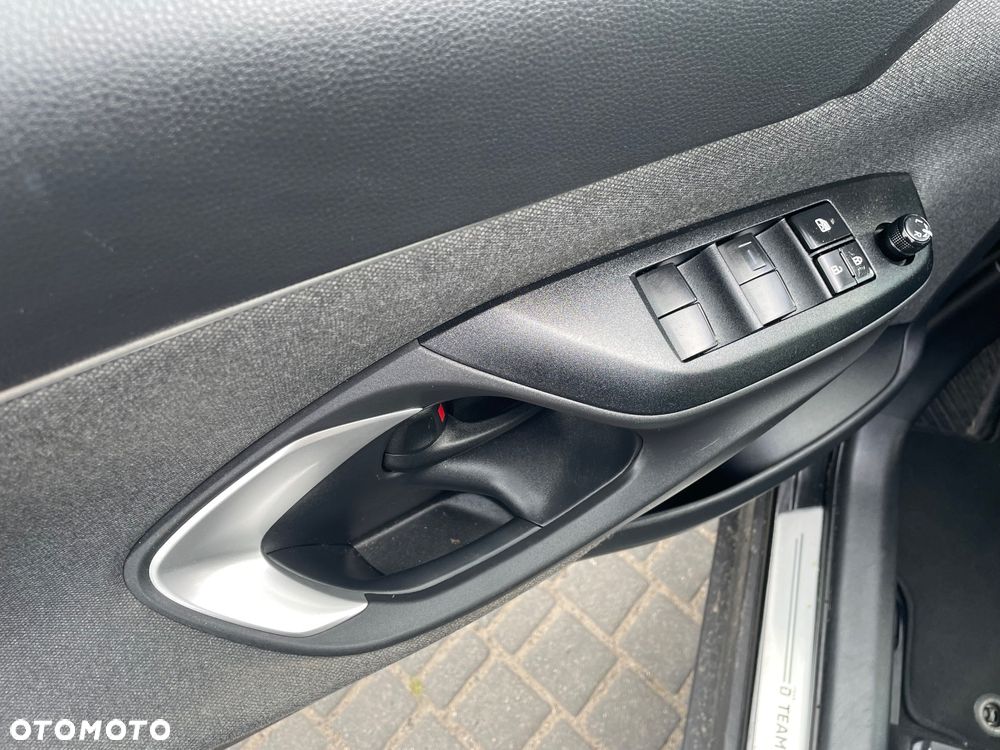 Toyota Yaris Cross - 18