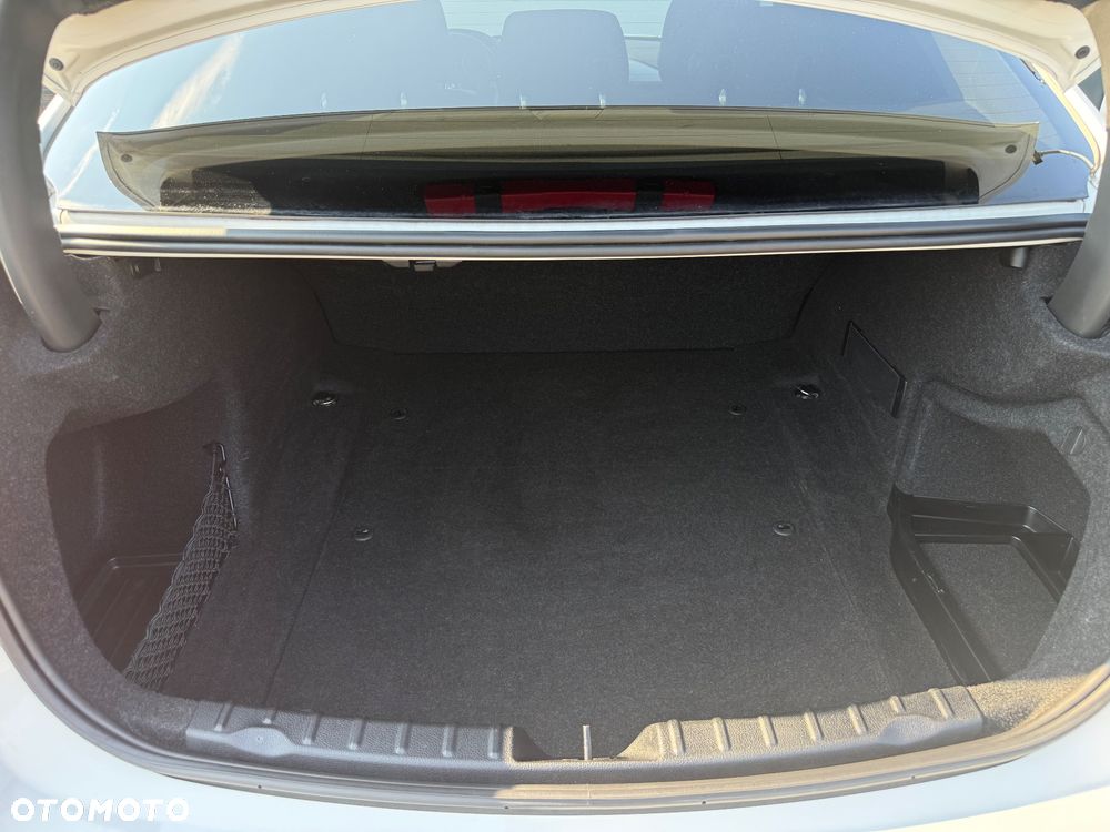 BMW Seria 3 320d - 36