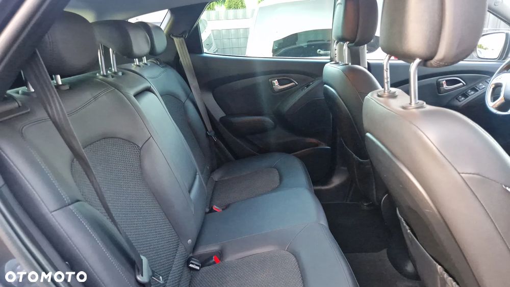 Hyundai ix35 2.0 CRDi Premium 2WD - 17