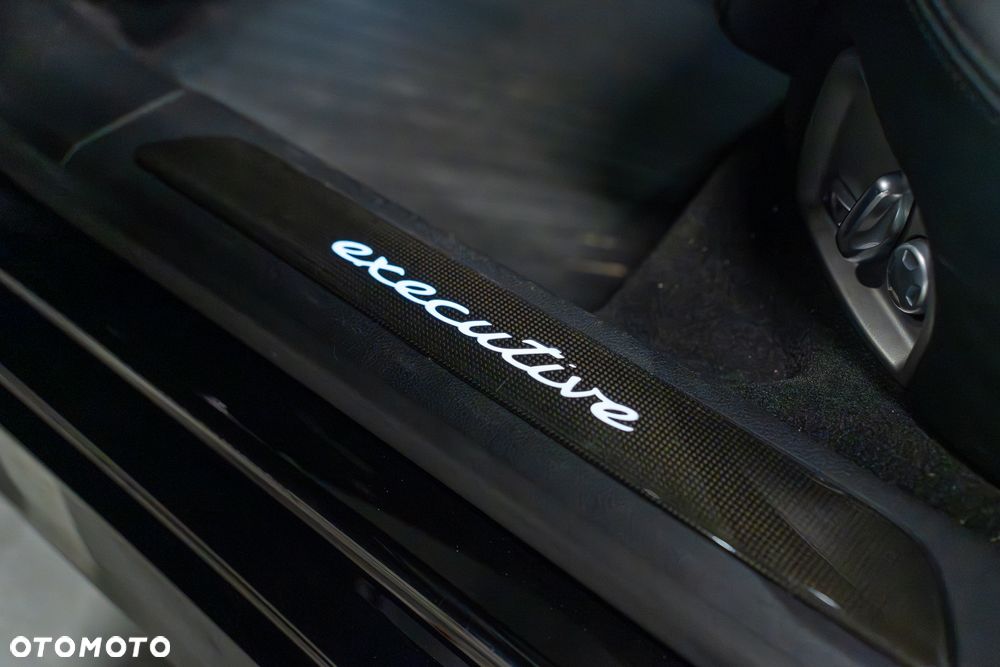 Porsche Panamera Turbo Executive - 38