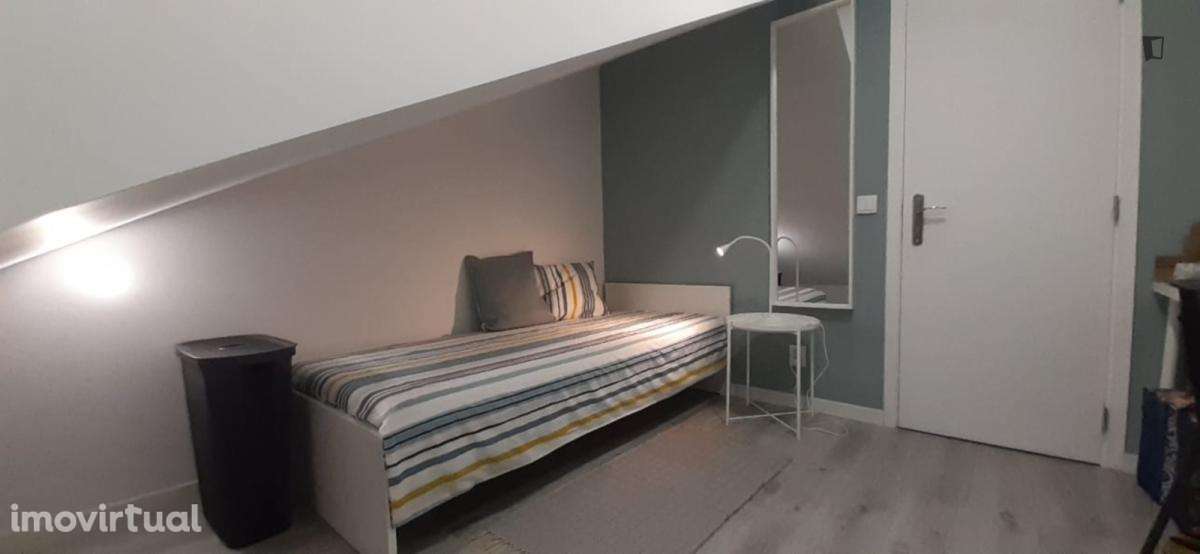 Apartamento com 4 quartos - localizado em Olaias Lisbon - Grande imagem: 2/14