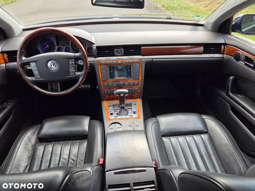 Volkswagen Phaeton 4.2 V8 4MOTION Automatik (5 Sitzer) - 16