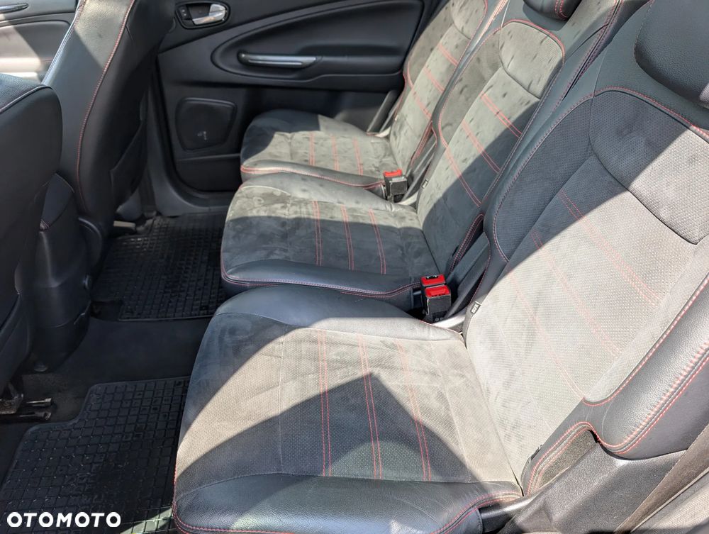 Ford S-Max 2.0 TDCi DPF Trend - 17