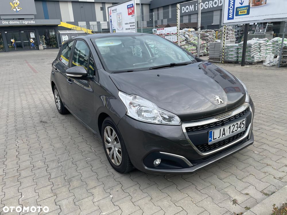 Peugeot 208