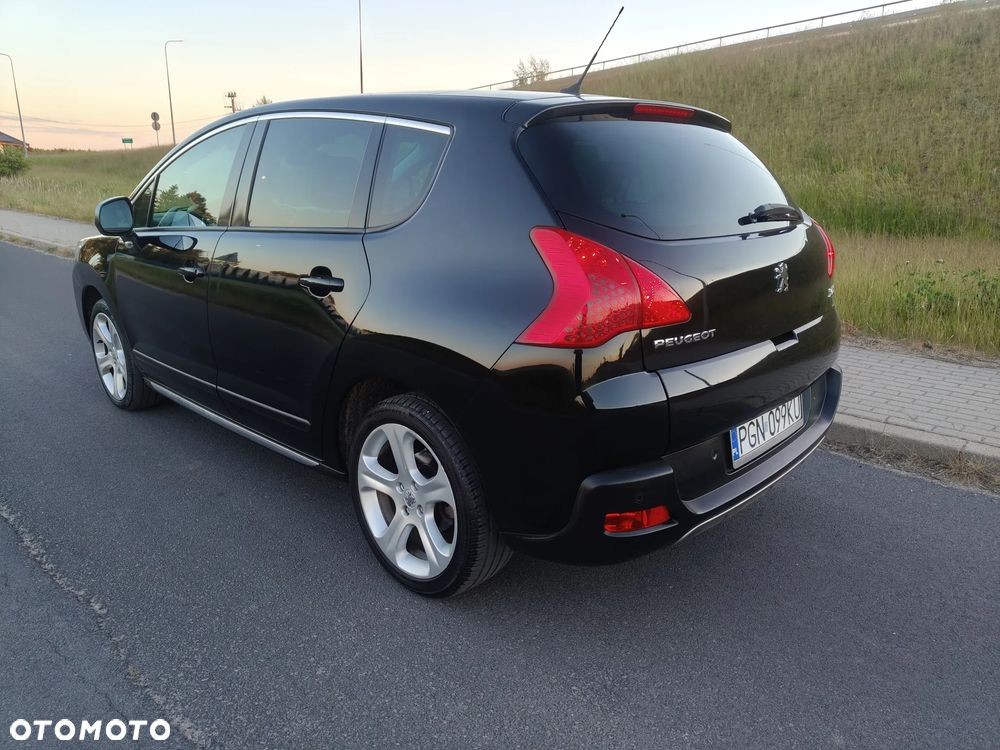Peugeot 3008 HDi FAP 150 Roland Garros - 4