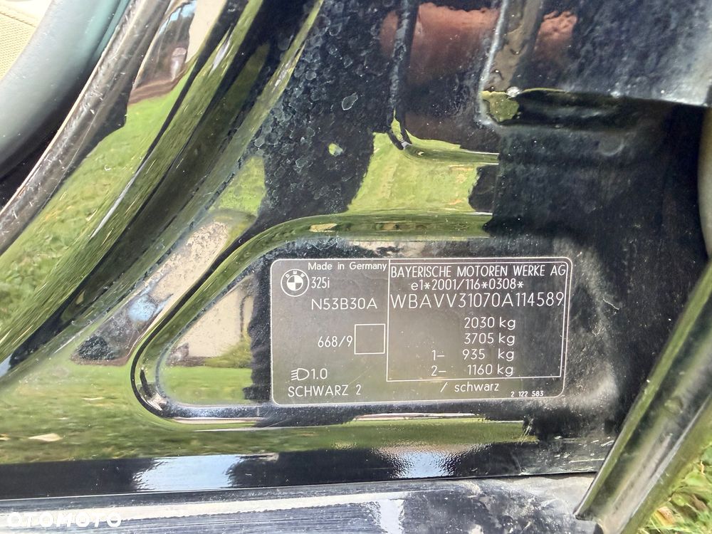 BMW Seria 3 325i - 30