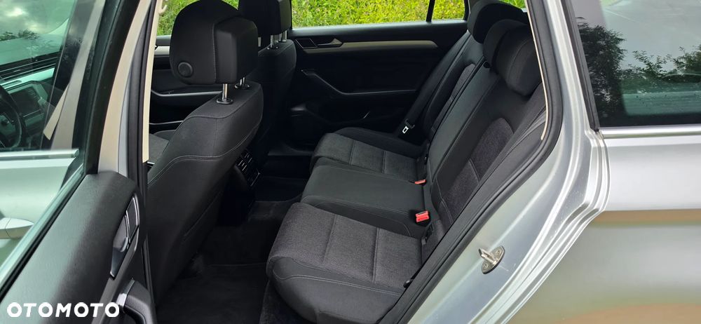 Volkswagen Passat 2.0 TDI BMT Comfortline DSG7 - 9