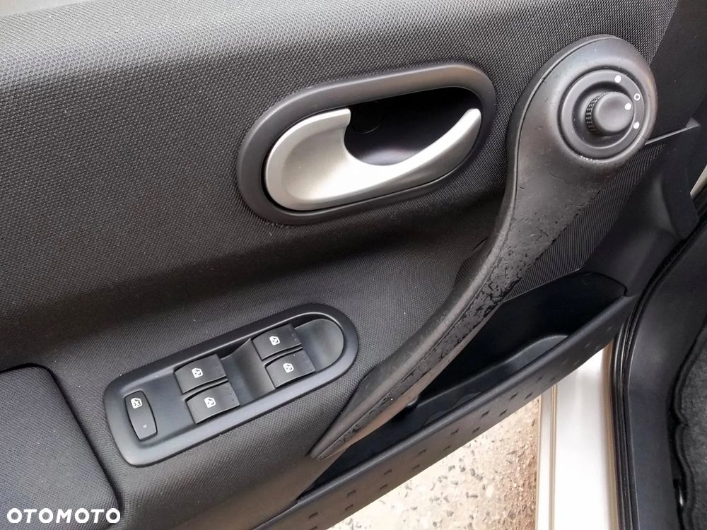 Renault Megane 1.6 16V Business Line - 9