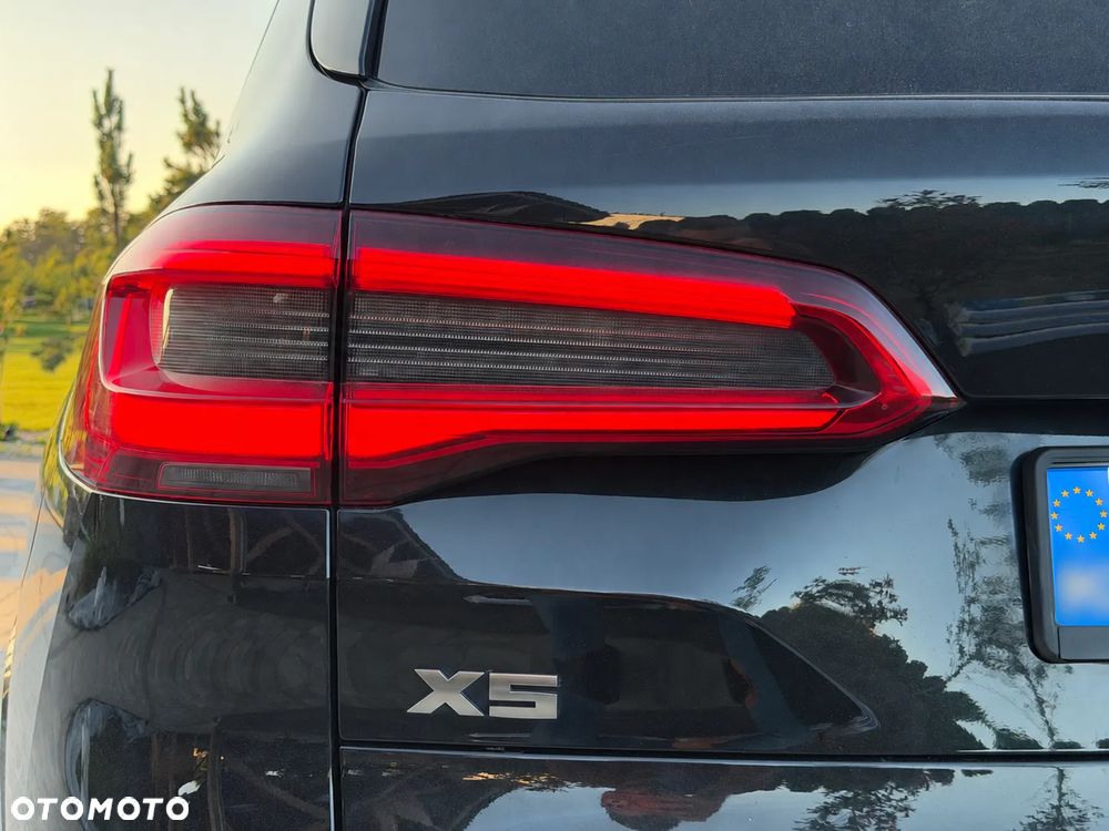 BMW X5 M M50d - 27