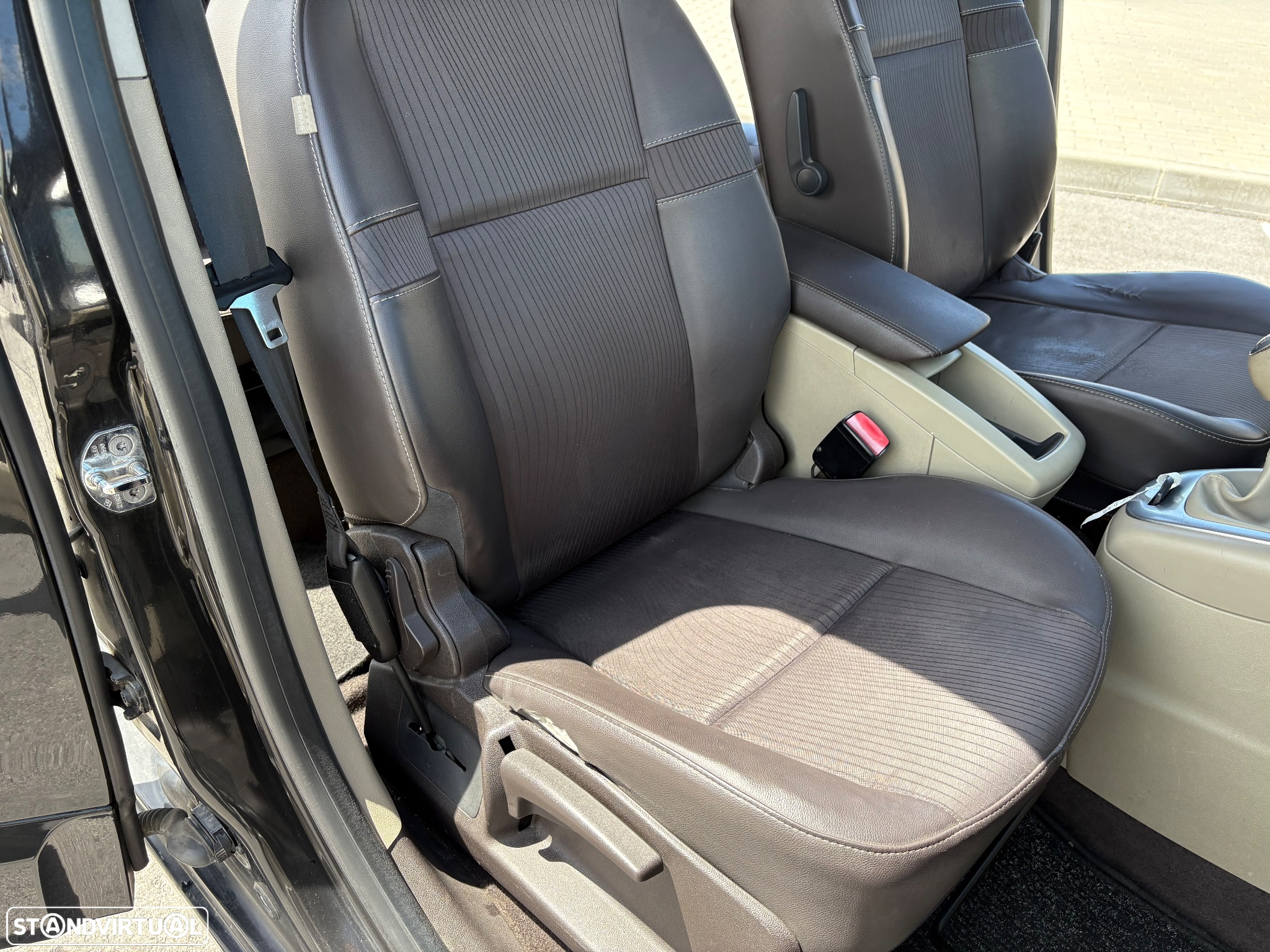 Renault Grand Scénic 1.5 dCi Luxe 7L - 32
