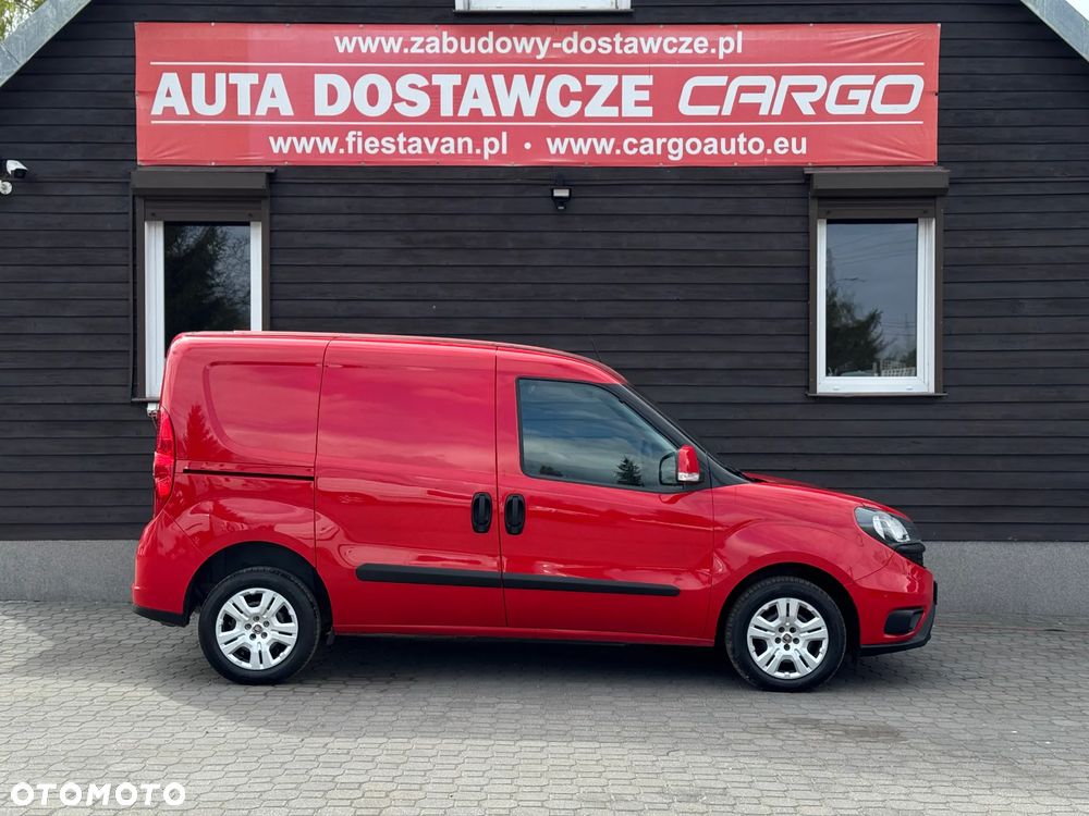 Fiat DOBLO  1,6 *  L1H1 #3 Osoby#  AUTO Z PEŁNĄ HISTORIĄ SERWISOWĄ * W 100% Nie Malowany Oryginalny Lakier * Tempomat * Faktura 23% # VAT-1 Auto Kupione w ASO Fiata * Gwarancja  * Bardzo oszczędny i dynamiczny silnik * Klimatyzacja* Tempomat * MP3 * Bluetooth * Czujniki Parkowania * - 11