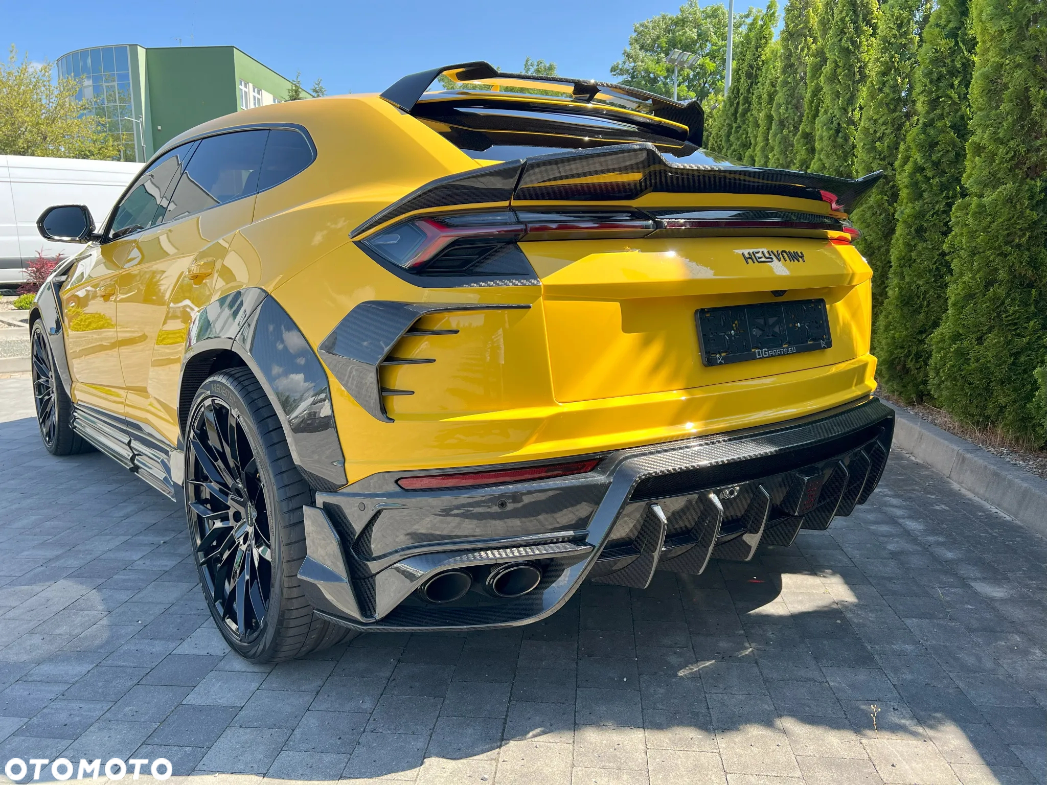 Lamborghini Urus Standard - 8