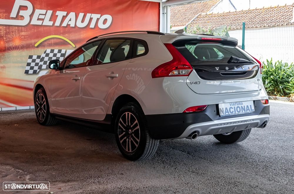 Volvo V40 Cross Country 2.0 D3 Plus - 7