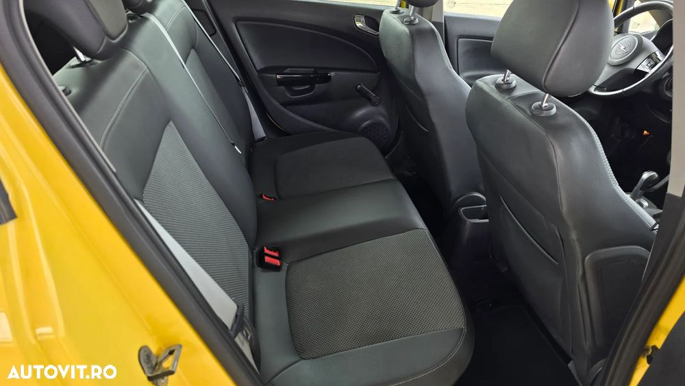 Opel Corsa 1.2i Easytronic Cosmo - 8