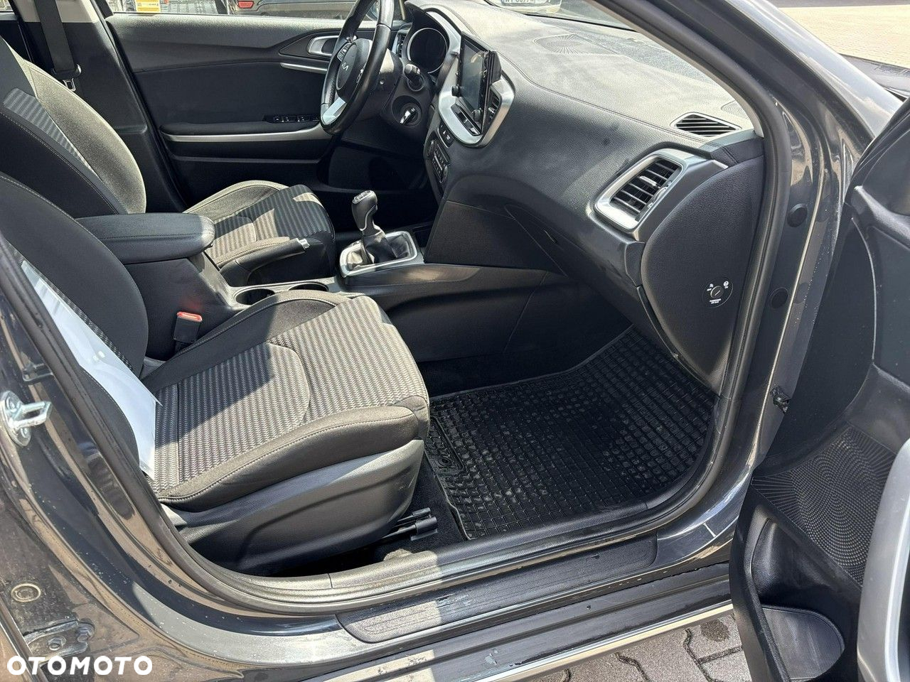 Kia XCeed 1.5 T-GDI M - 18