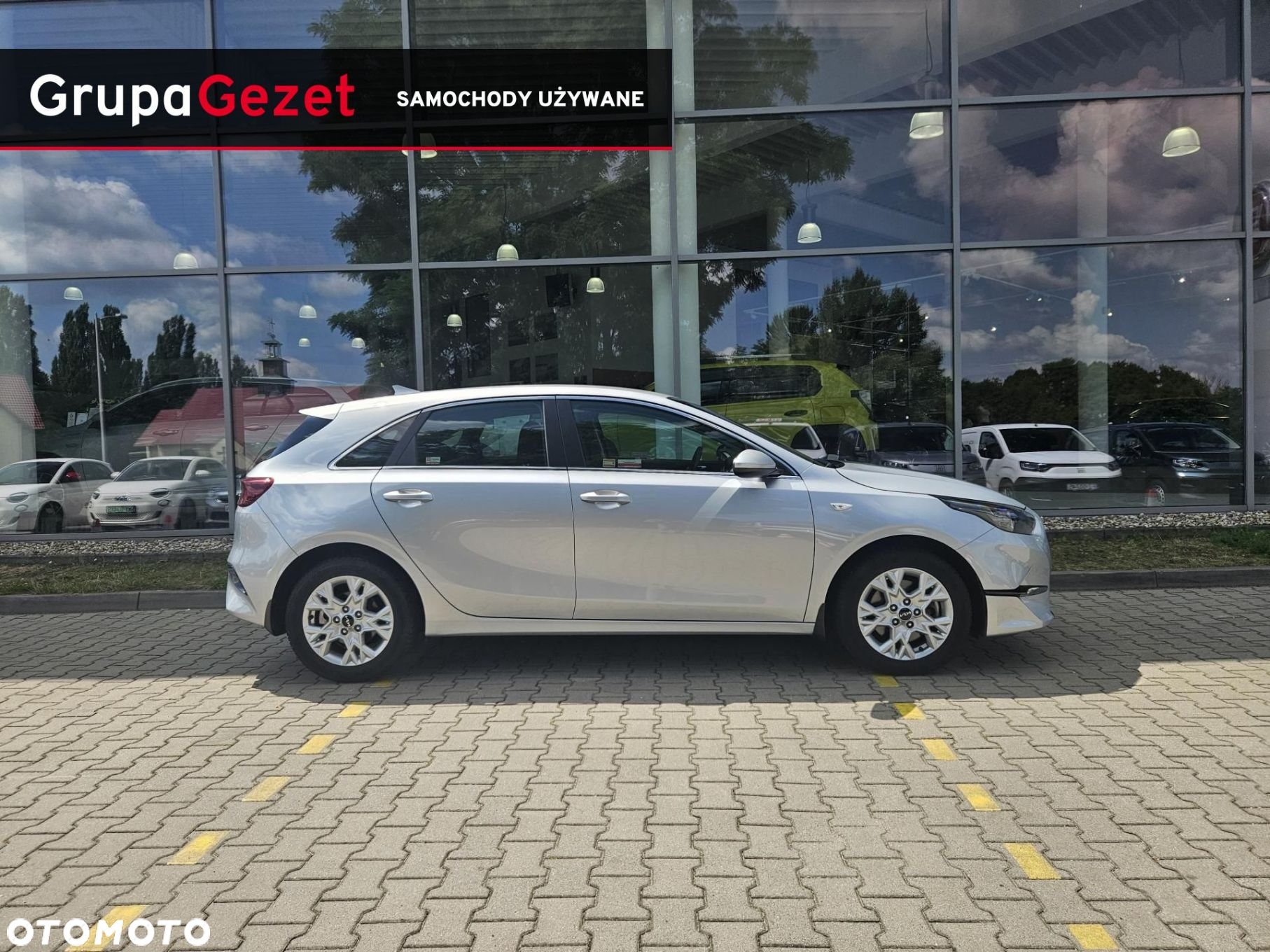 Kia Ceed - 8