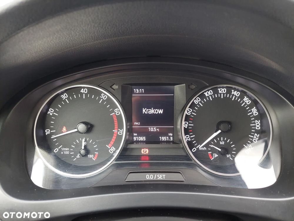 Skoda RAPID 1.2 TSI Ambition - 13