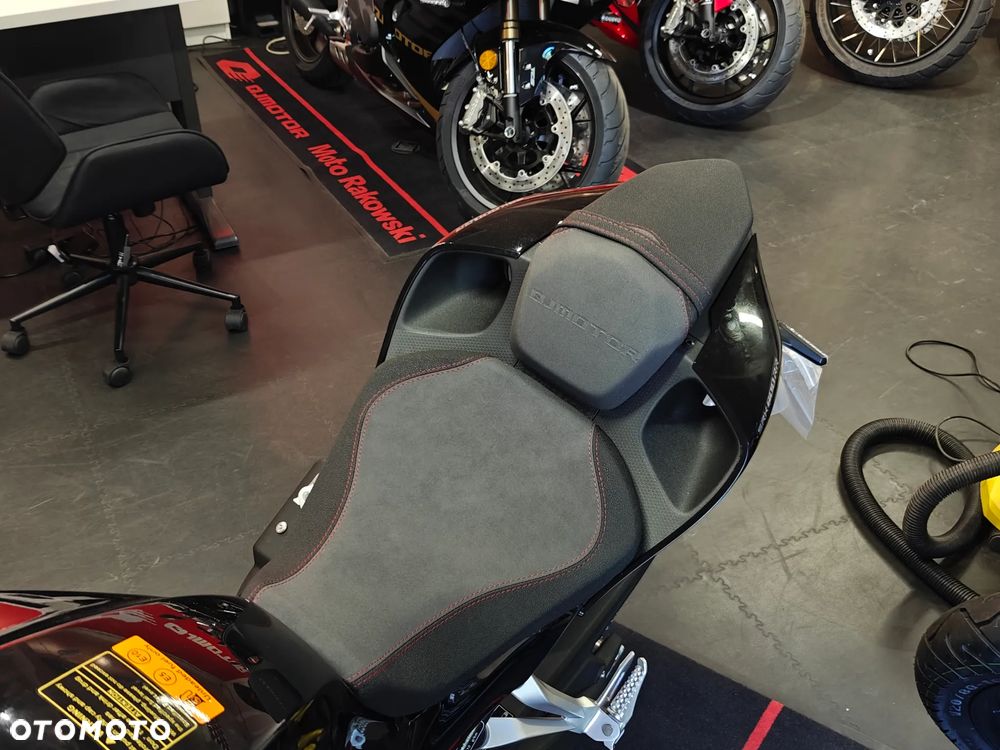 QJMOTOR SRK 800RR - 7