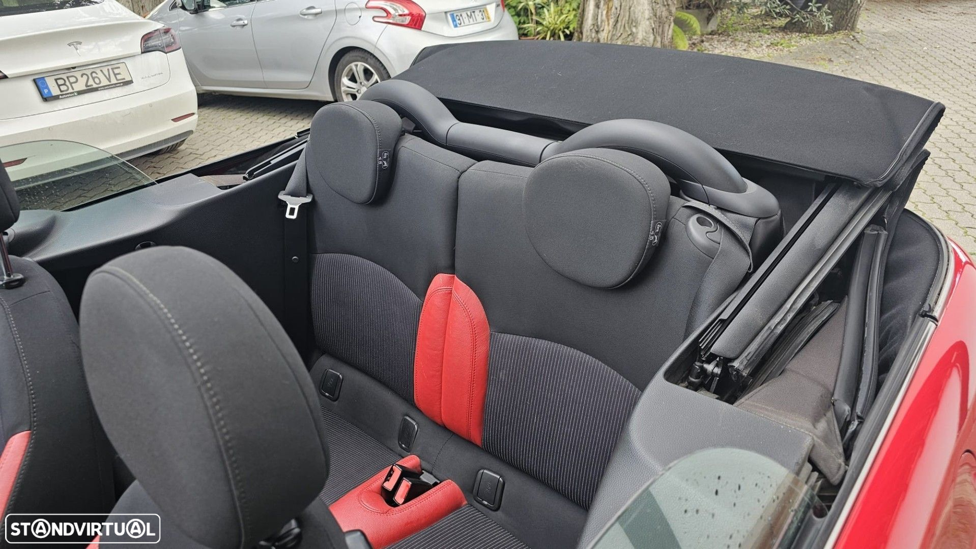 MINI Cabrio Cooper D - 11