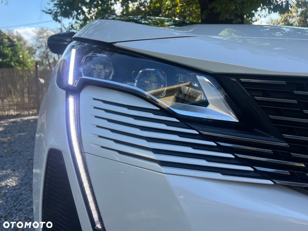 Peugeot 3008 Plug-In Hybrid 225 e-EAT8 GT - 1