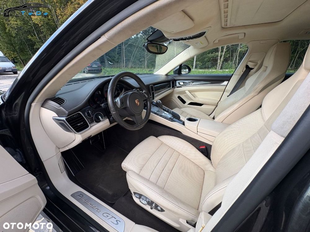 Porsche Panamera - 15