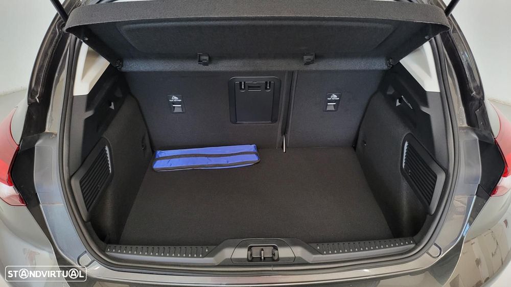 Ford Focus 1.0 EcoBoost MHEV Connected - 23