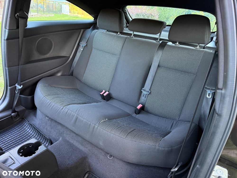 Opel Astra 1.9 CDTI Sport - 11