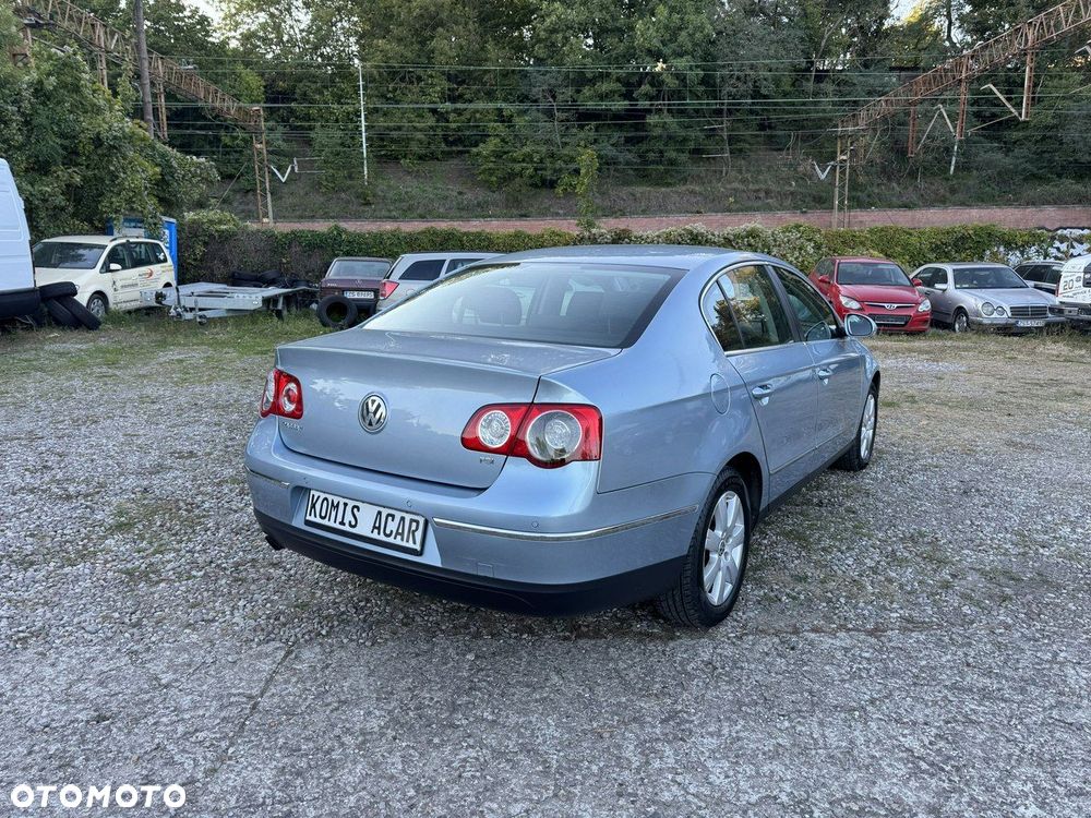 Volkswagen Passat - 3