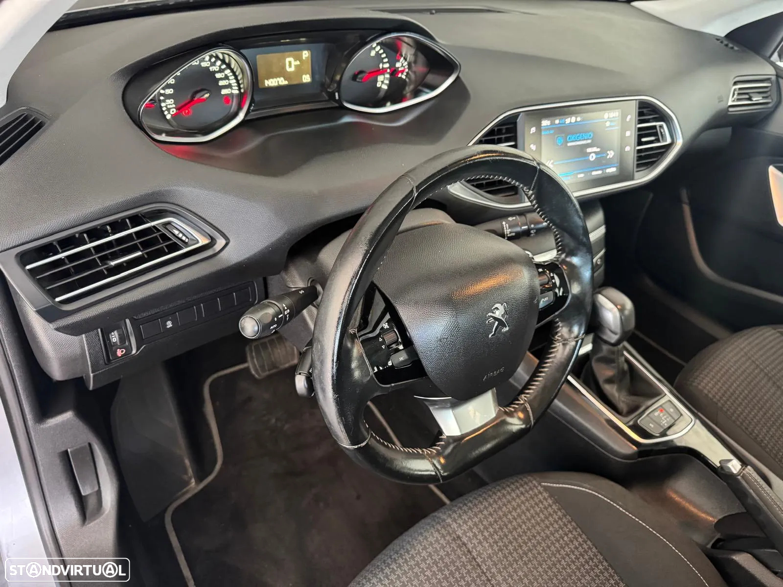 Peugeot 308 1.6 BlueHDi Allure EAT6 - 19