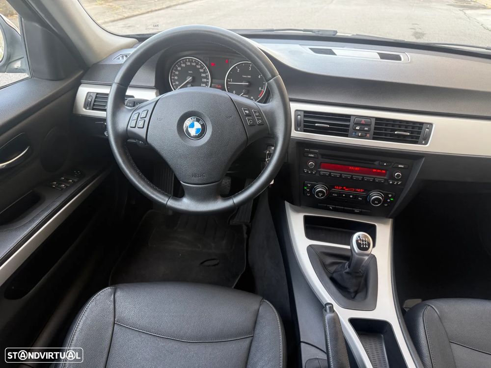 BMW 316 d - 19