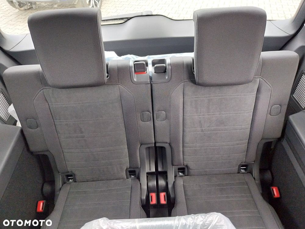 Volkswagen Touran - 21