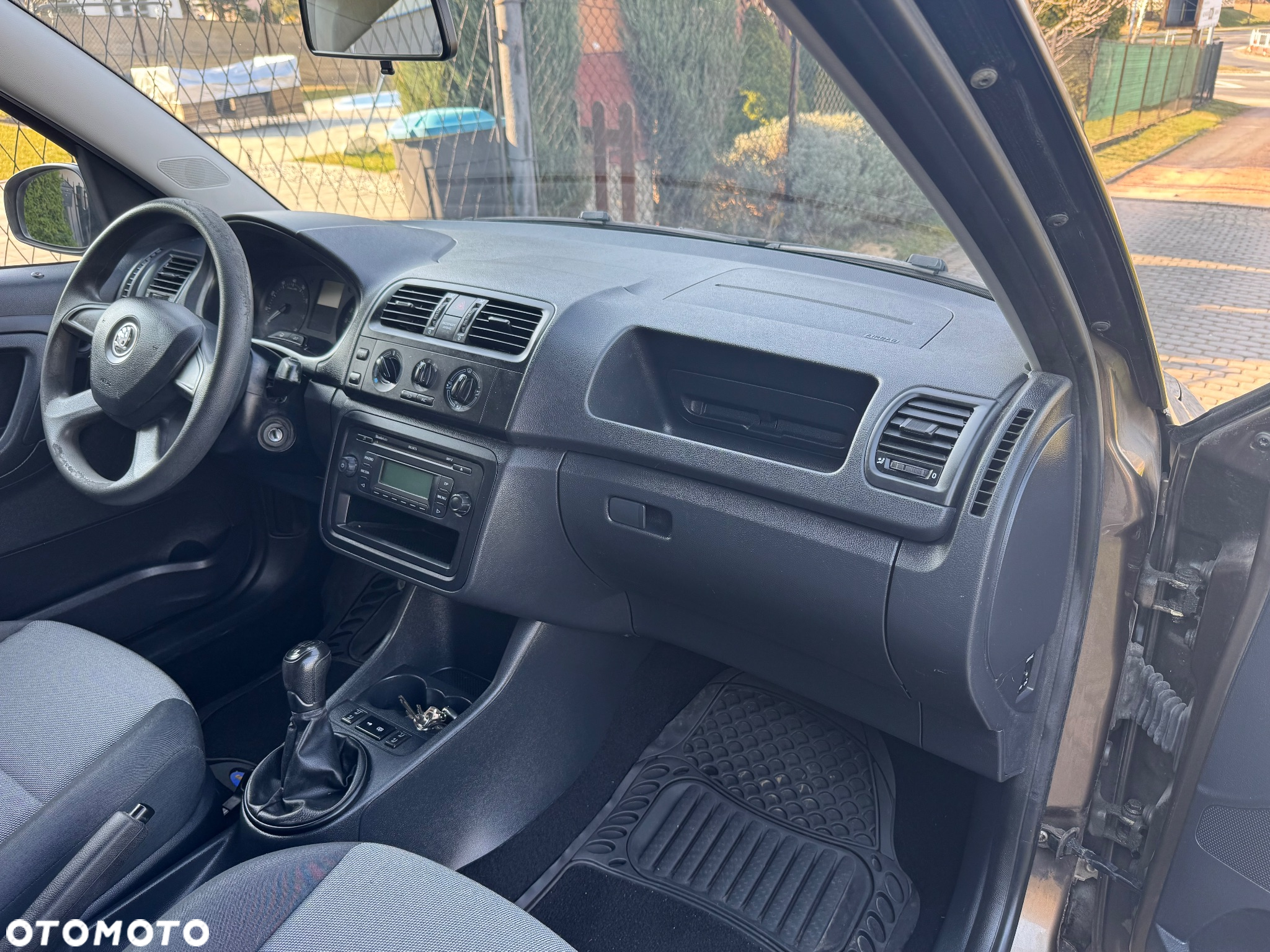 Skoda Roomster 1.4 MPI PLUS EDITION - 19