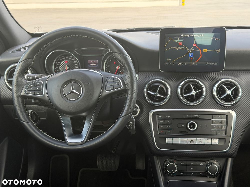 Mercedes-Benz Klasa A 180 7G-DCT Urban - 13