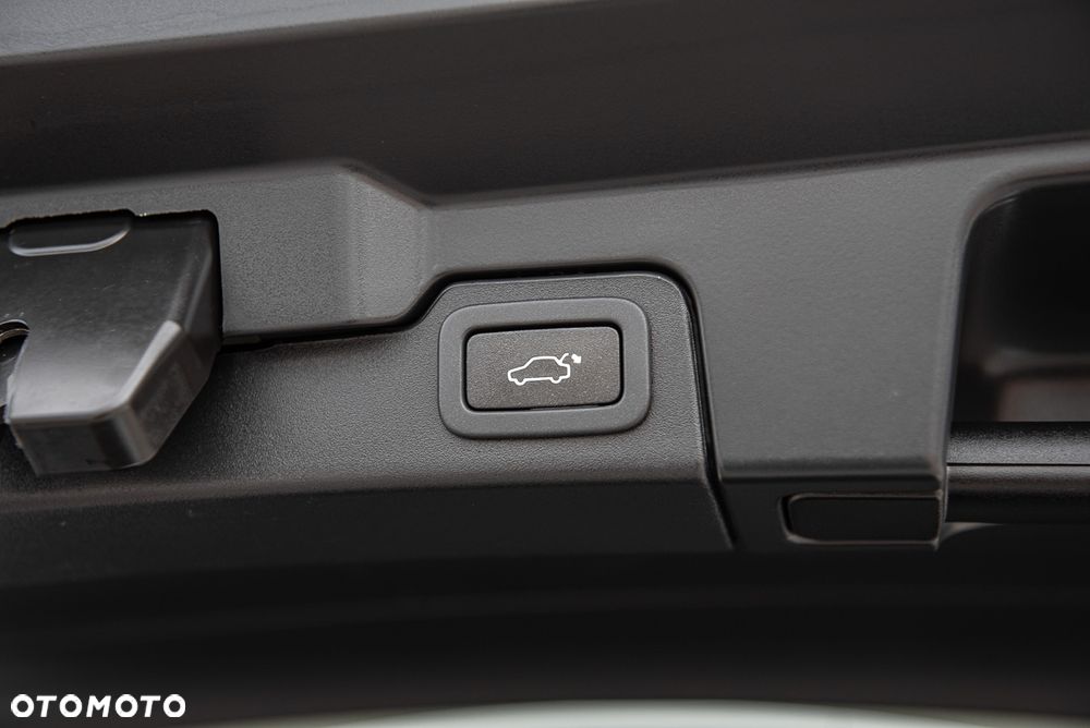 Land Rover Range Rover Evoque - 30