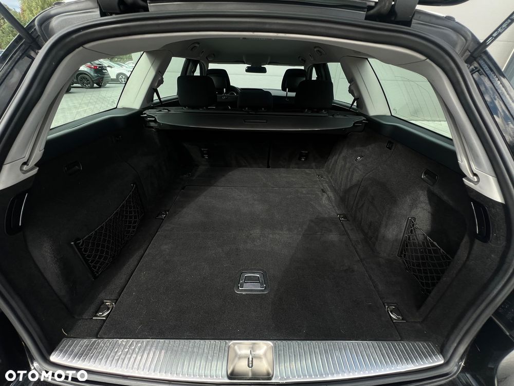 Mercedes-Benz Klasa E 350 BlueTEC 4-Matic Elegance - 27