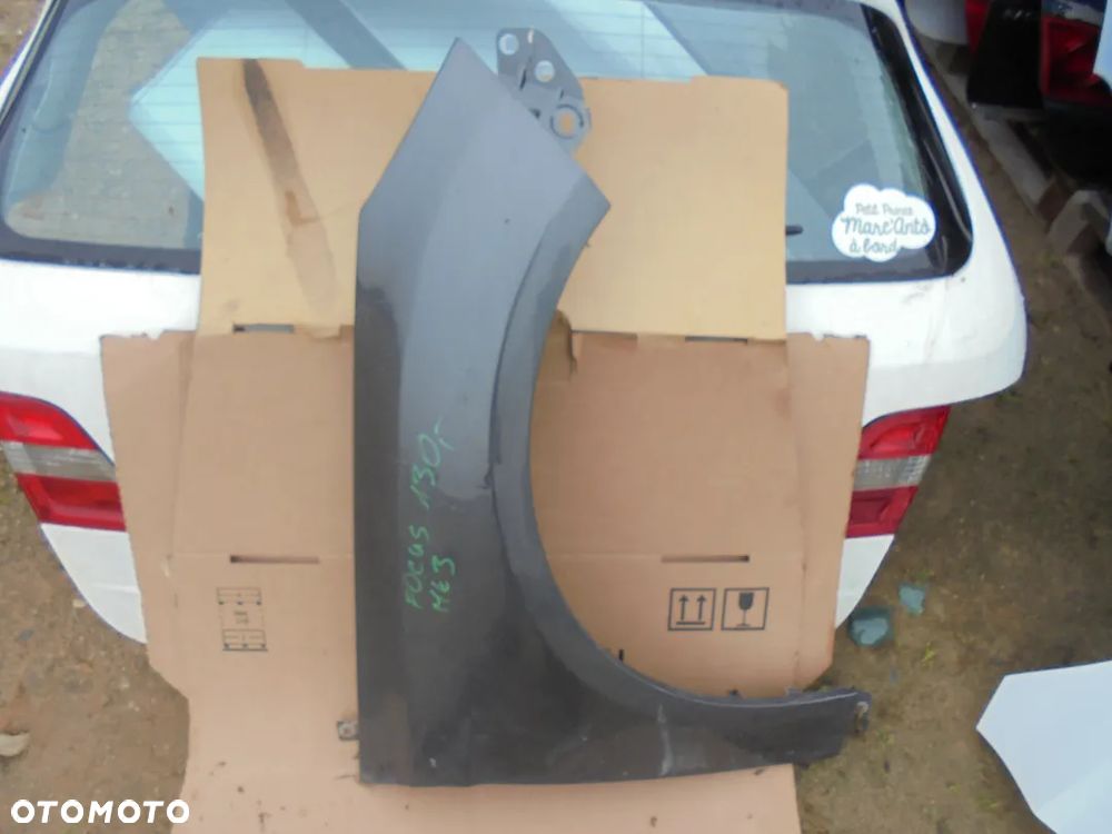 FORD FOCUS MK3 BŁOTNIK PRAWY - 1