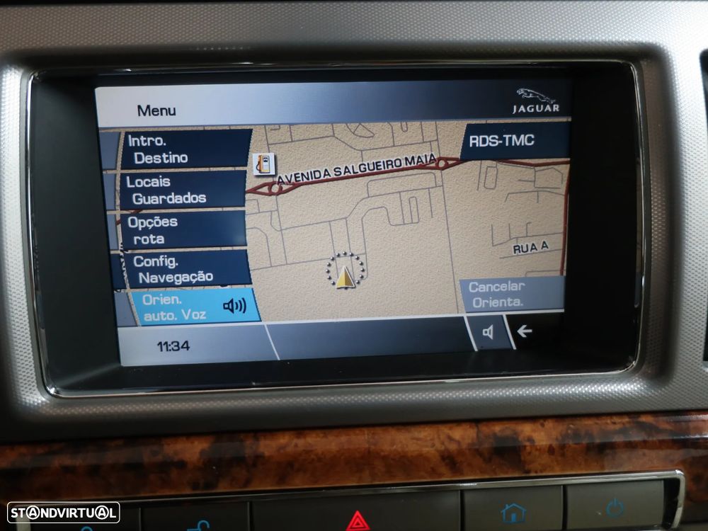 Jaguar XF 3.0 D V6 Luxury - 19