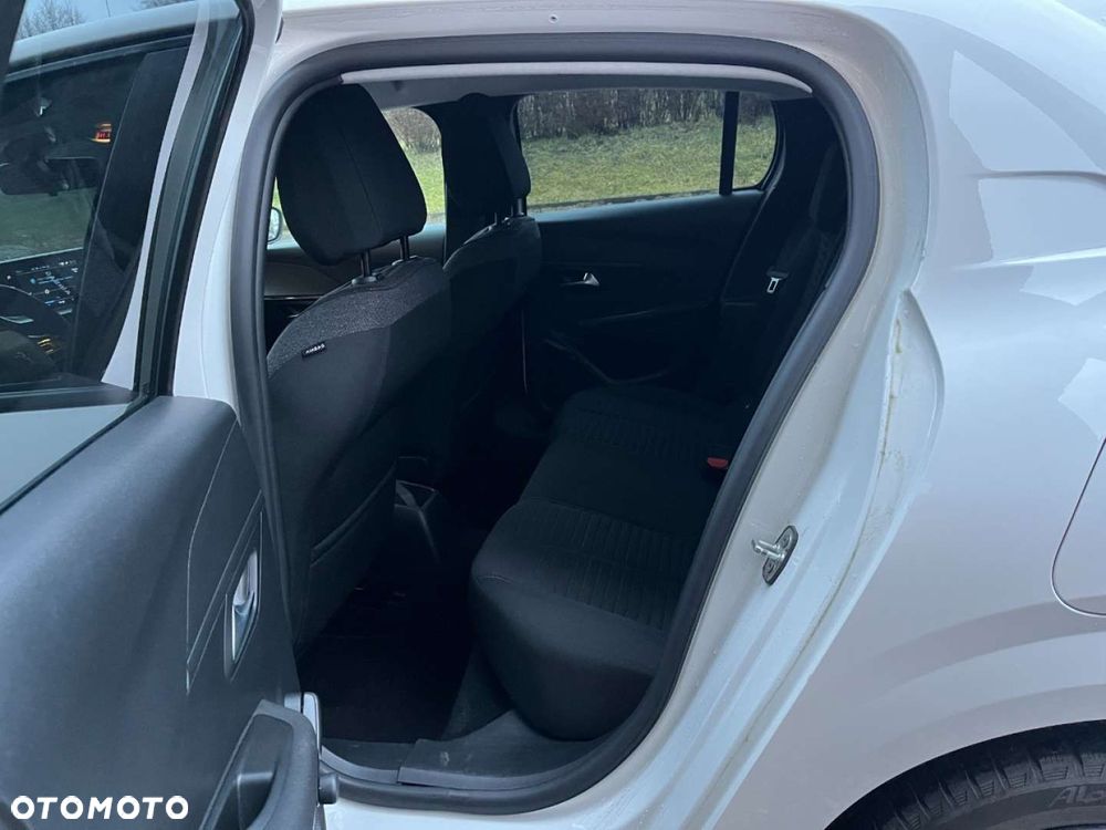 Peugeot 208 1.5 BlueHDi Signature S&S - 20