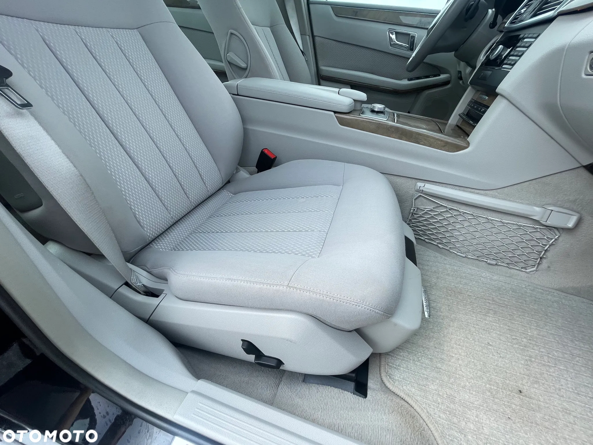 Mercedes-Benz Klasa E 350 CGI BlueEffICIENCY Avantgarde - 13