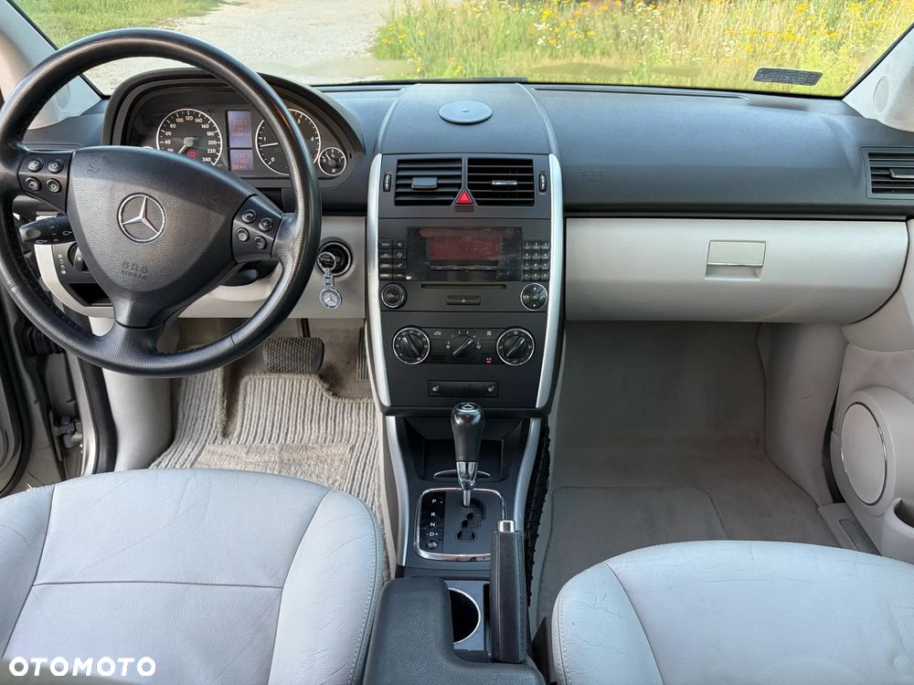 Mercedes-Benz Klasa A 180 CDI Autotronic Avantgarde - 6