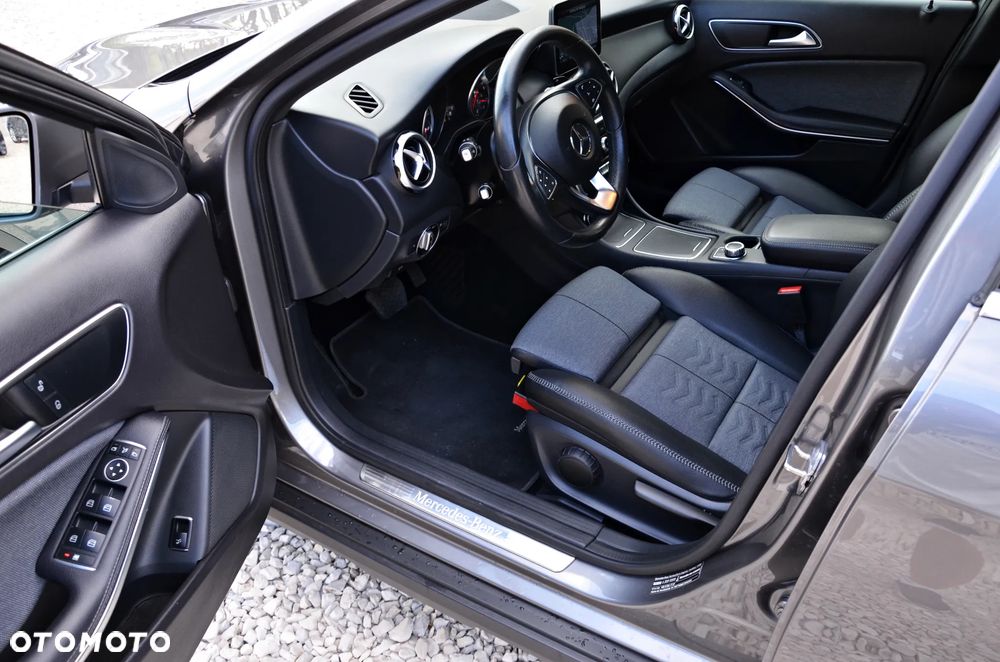 Mercedes-Benz GLA 180 (CDI) d 7G-DCT Style - 28